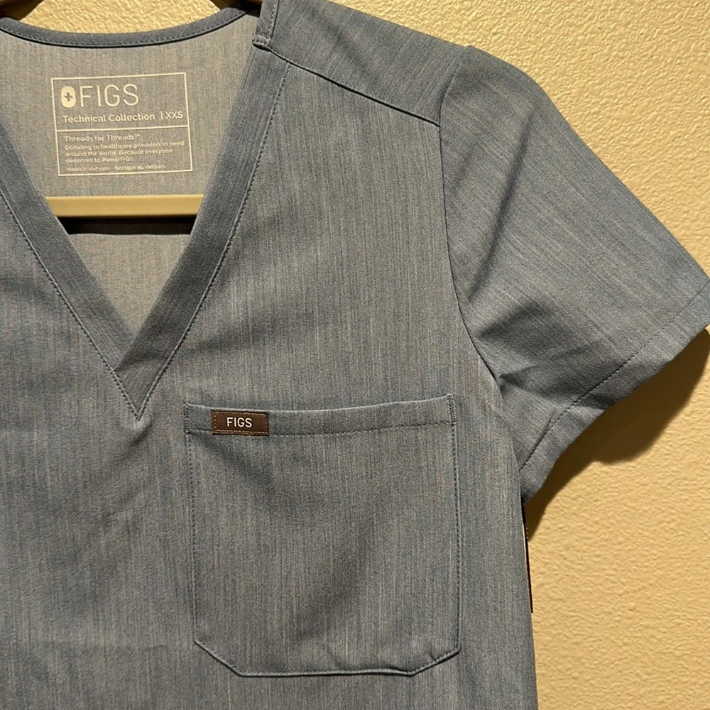 Catarina one pocket scrub top size: small XXS - Picture 5 of 7